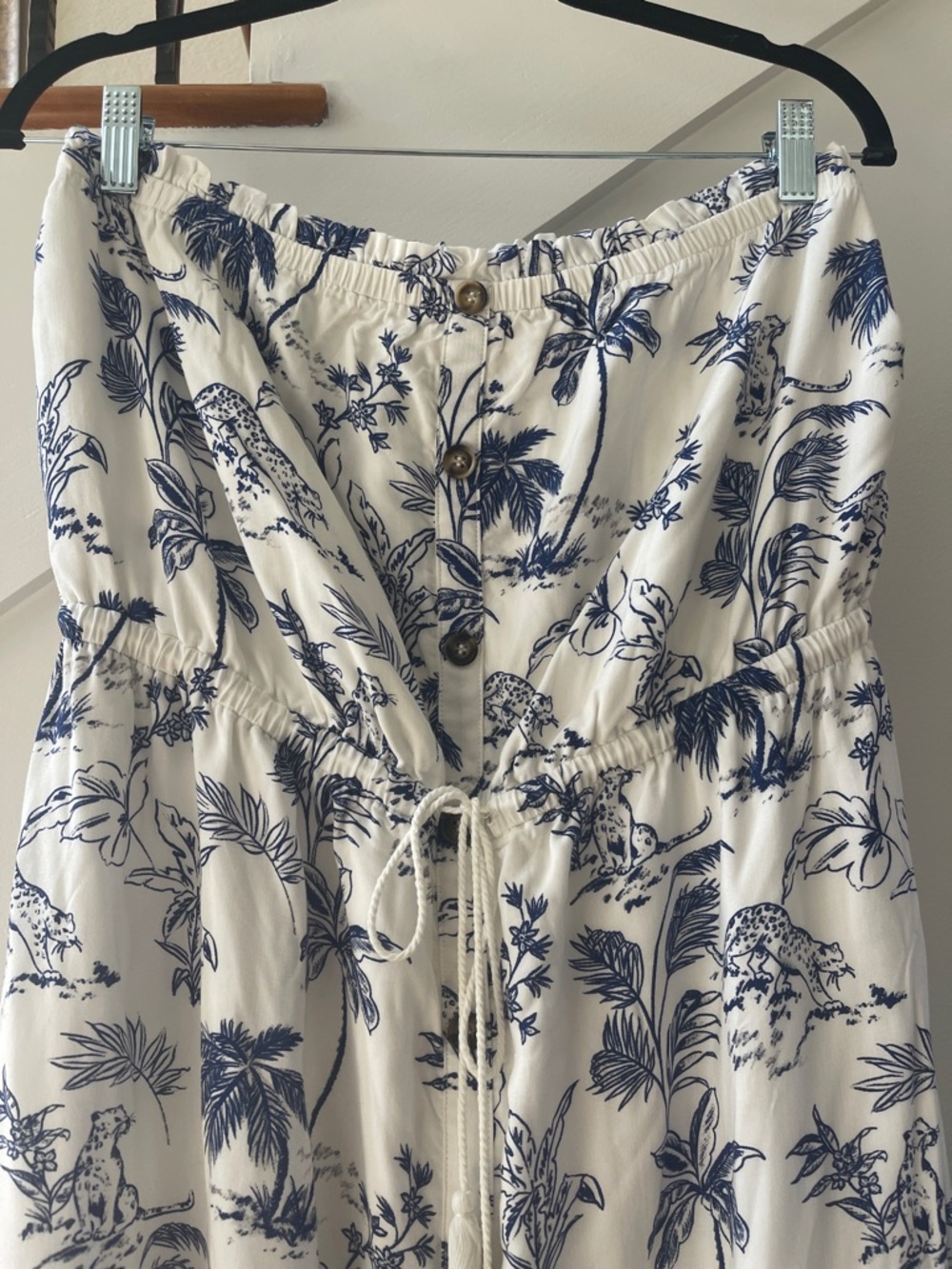 Lost + Wander White Maxi Dress with Blue Tropical Print NWT Size L - Picture 5 of 13